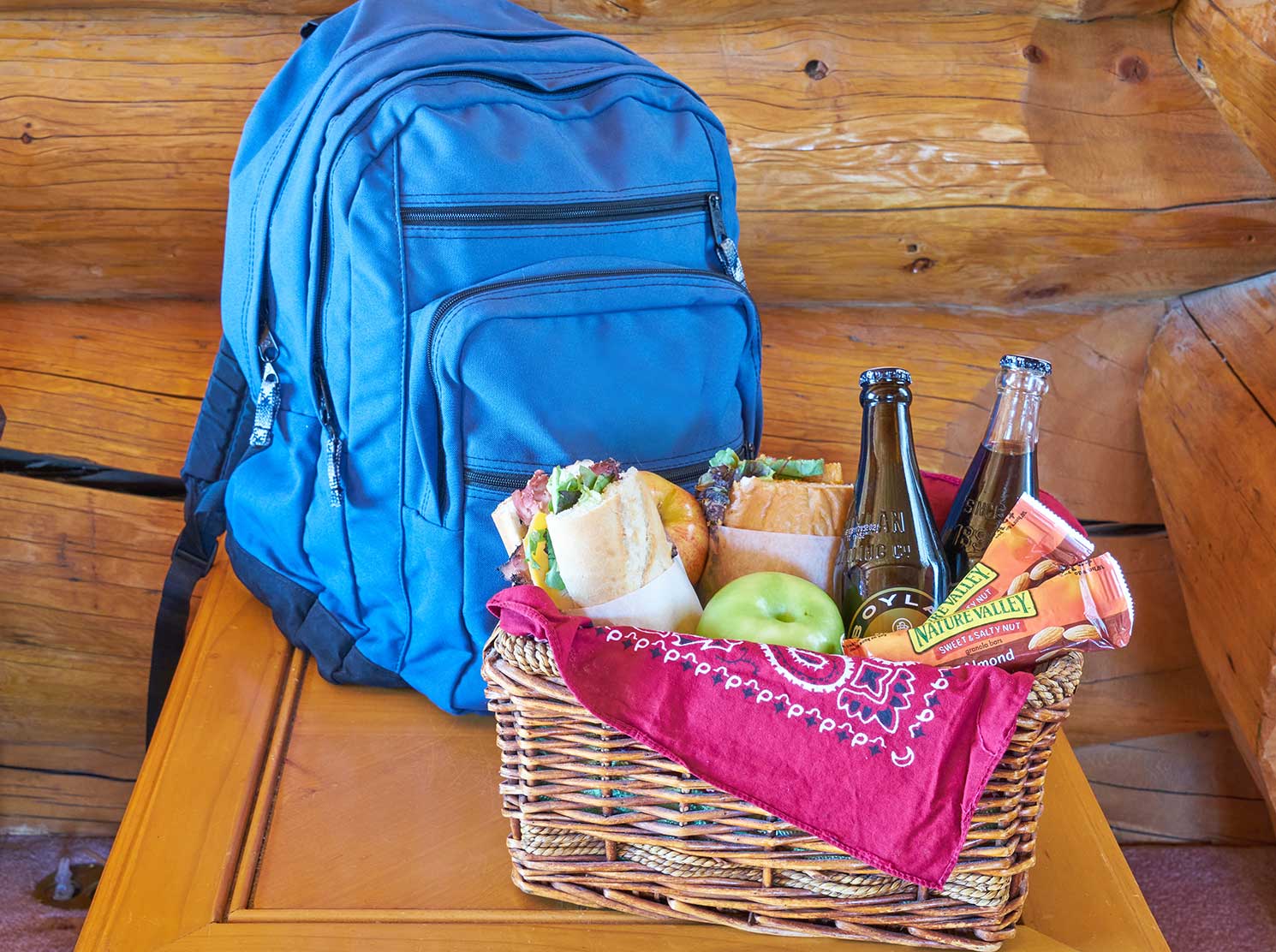 Trail lunch with basket or backpack